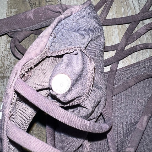 Lululemon Women’s Free To Be Wild Sports Bra Purple Floral Size 6 - Picture 5 of 5